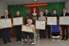 ມອບຫຼຽນໄຊ, ຫຼຽນກາໃຫ້ແກ່ຊາວ ຫວຽດນາມ ອາໄສຢູ່ໄທ