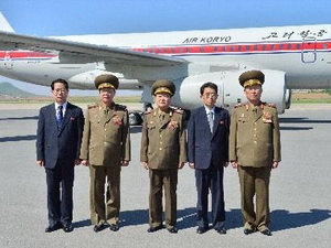 ເຈົ້າໜ້າທີ່ ຈີນ ຕ້ອນຮັບທູດພິເສດ ສປປ ເກົາຫຼີ