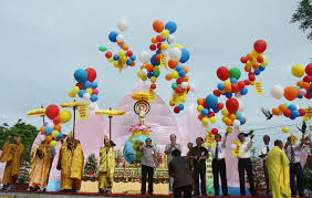 ຈາກງານບຸນວິສາຂະບູຊາ-ເຫັນແຈ້ງກ່ຽວກັບຄວາມເສລີໃນການ ເຫຼື້ອມໃສສາສະໜາຢູ່ຫວຽດນາມ