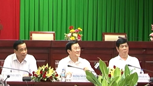 ປະທານປະເທດເຈືອງເຕິນຊາງເຣັດວຽກຢູ່ແຂວງຊອກຈັງ