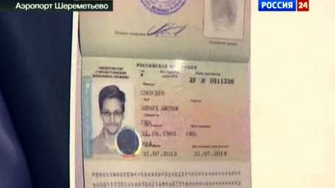 ລັດເຊຍ ອະນຸຍາດໃຫ້ E.Snowden ຫຼົບໄພຊົ່ວຄາວ