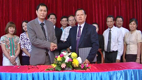 ຫວຽດນາມ - ລາວ ສືບຕໍ່ເພີ່ມທະວີການຮ່ວມມືໃນວຽກງານພິມຈຳໜ່າຍ