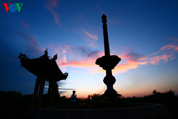 ກຳແພງເກົ່າ ກວາງຈິ້