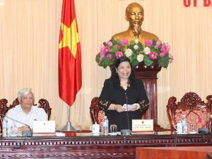 ຕິດຕາມກວດກາການປະຕິບັດນະໂຍບາຍ, ກົດໝາຍ ກ່ຽວກັບປະກັນສຸຂະພາບ