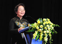 ລາຍການພົບປະແລກປ່ຽນ ສະແດງສິລະປະ “ອະນາຄົດທີ່ສະຫວ່າງສະໄຫວ”