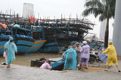 ບັນດາແຂວງທາງພາກກາງເປັນເຈົ້າການຮັບມືກັບພາຍຸເລກທີ 8