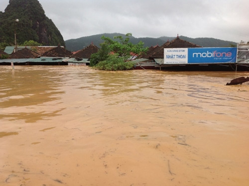 ພາກກາງສຸມໃສ່ແກ້ໄຂຜົນຮ້າຍຢ້ອນຫຼັງຈາກພະຍຸ Nari, ລົມໃຕ້ຝຸ່ນ ແລະ ຝົນຕົກນ້ຳຖ້ວມ