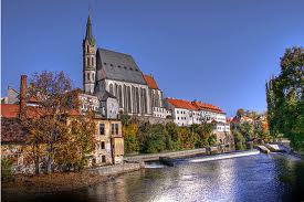 ສະເຫຼີມສະຫຼອງວັນຊາດ ສ. ເຊັກ