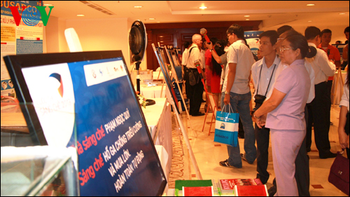 ມອບລາງວັນການເສັງປະດິດຄິດສ້າງປີ2013