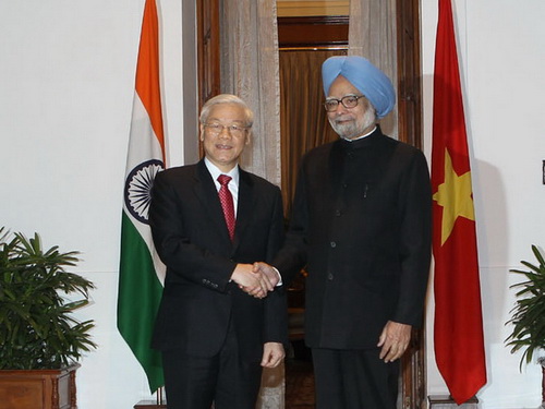 ທ່ານເລຂາທິການໃຫຍ່ຫງວຽນຟູຈ້ອງສິ້ນສຸດການຢ້ຽມຢາມທາງລັດຖະກິດອິນເດຍ