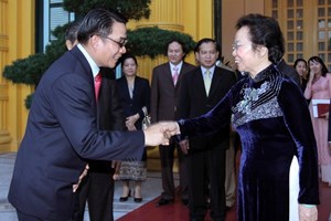 ທ່ານນາງຮອງປະທານປະເທດ ຫງວຽນທິຢວານ ຕ້ອນຮັບຄະນະຜູ້ແທນສູນກາງສະມາຄົມມິດຕະພາບ ລາວ - ຫວຽດນາມ