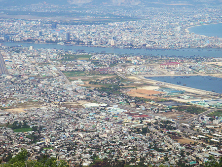 ດ່າໜັງແມ່ນໜຶ່ງໃນ ຈຳນວນ100 ນະຄອນ ສາມາດຮັບມືກັບ ການປ່ຽນແປງຂອງ ດິນຟ້າອາກາດ