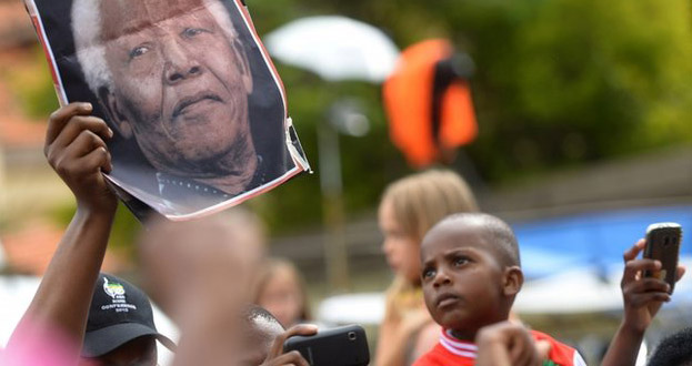 ການນຳສາກົນເຂົ້າຮ່ວມພິທີງານສົບອະດີດປະທານາທິບໍດີອາບຟຣີກາໃຕ້Mandela