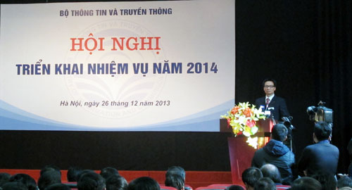 ຮອງນາຍົກລັດຖະມົນຕີຫວູດຶກດາມເຂົ້າຮ່ວມກອງປະຊູມວຽກງານຖະແຫຼງຂ່າວແລະສື່ສານ