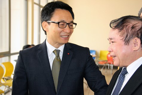 ຮອງນາຍົກລັດຖະມົນຕີຫວູດຶກດາມ:ການສຶກສາຂັ້ນມະຫາວິທະຍາໄລຕ້ອງນຳໜ້າໃນການປ່ຽນໃໝ່ການສຶກສາ