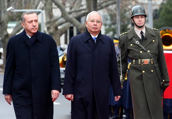 ນາຍົກລັດຖະມົນຕີຕວກກີຢ້ຽມຢາມມາເລເຊຍ