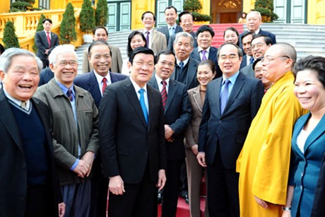 ປະທານປະເທດແລະຄະນະກຳມະການສູນກາງແນວໂຮມປະເທດຊາດຫວຽດນາມເພີ່ມທະວີການຮ່ວມມືຢ່າງມີປະສິດທິຜົນ