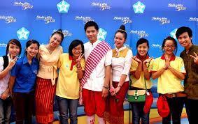 ນັກສຶກສາລາວ,ກຳປູເຈຍເຂົ້າຮ່ວມລາຍການ“ບຸນເຕັດປີມະເມຍ2014ຢ່າງເບີກບານມ່ວນຊື່ນ”