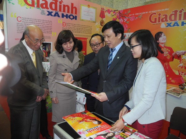 ຄວາມປະທັບໃຈກ່ຽວກັບງານບຸນໜັງສືພິມລະດູບານໃໝ່ຮ່າໂນ້ຍປີມະເມຍ2014