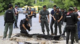 ການໃຊ້ຄວາມຮຸນແຮງ ຢູ່ເຂດໃຕ້ສຸດຂອງໄທ ເຮັດໃຫ້ທະຫານ 4 ຄົນເສຍຊີວິດ ແລະ ຮັບບາດເຈັບ