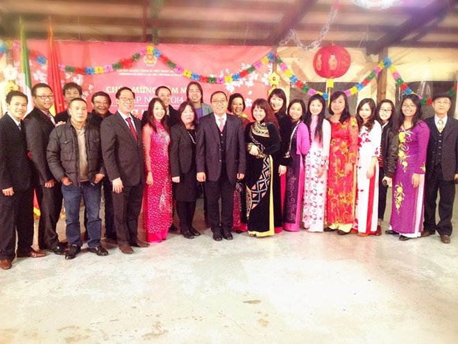 ຊາວຫວຽດນາມອາໄສຢູ່ຫລາຍປະເທດຕ້ອນຮັບບຸນປີໃຫມ່ປະຈຳຊາດ