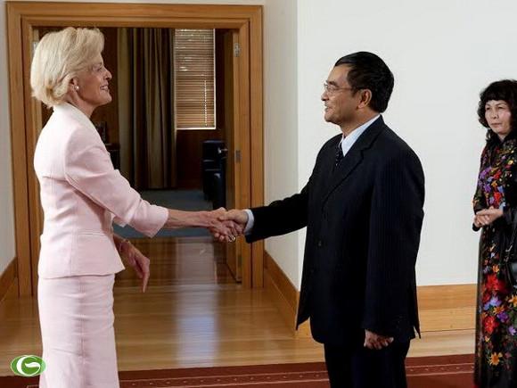 ຜູ້ມີອຳນາດເຕັມແຫ່ງອົດສະຕາລີມີຄວາມປະທັບໃຈຢ່າງເລິກເຊິ່ງຕໍ່ໜ້າການພັດທະນາຂະຫຍັນຂັນເຄື່ອນຂອງຫວຽດນາມ