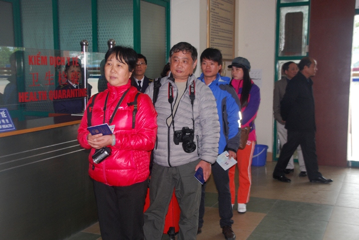 ຮັບເອົາຄຳເຫັນໃສ່ ຮ່າງກົດໝາຍວ່າດ້ວຍ ເຂົ້າ - ອອກເມືອງ ແລະ ຢູ່ອາໄສໃຫ້ ຊາວຕ່າງປະເທດ ຢູ່ຫວຽດນາມ