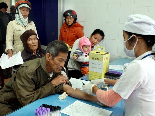 ການສົນທະນາຫາລື ແລກປ່ຽນບົດຮຽນສາກົນ ກ່ຽວກັບປະກັນສຸຂະພາບ ທົ່ວປວງຊົນ