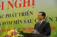 ຮ່ວມແຮງຮ່ວມໃຈ ແກ້ໄຂຜົນຮ້າຍຢ້ອນ ຫລັງຈາກລູກລະເບີດ ບໍ່ທັນແຕກຫຼັງສົງຄາມ ຢູ່ຫວຽດນາມ