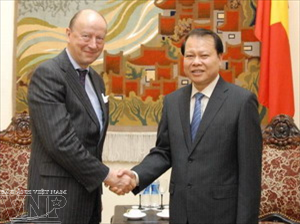 ຮອງນາຍົກລັດຖະມົນຕີ ຫວູ້ວັນນິງ ຕ້ອນຮັບທ່ານ ຮອງລັດຖະມົນຕີການຕ່າງປະເທດ ຊູແອັດ Frank Belfrage