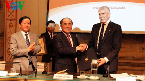 ທ່ານປະທານສະພາແຫ່ງຊາດຫງວຽນຊິງຮຸ່ງສິ້ນສຸດການເຂົ້າຮ່ວມກອງປະຊຸມໃຫຍ່IPU130