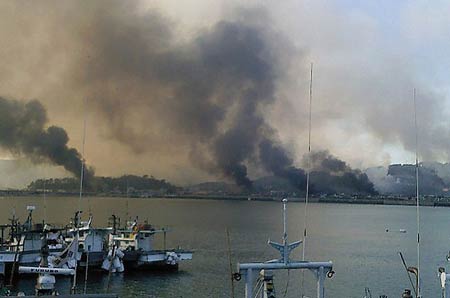 2ພາກເກົາຫຼີຍິງປືນໃຫຍ່ໃສ່ກັນໃນເຂດທະເລພິດພາດກັນ