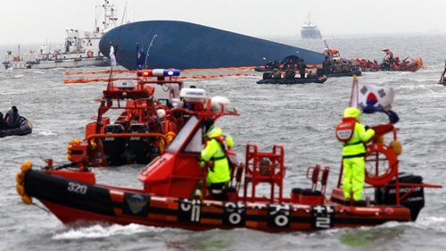 ເຫດການເຮືອບັກSewolຫຼົ້ມຢູ່ສ.ເກົາຫຼີ:ຈຳນວນຜູ້ເສຍຊີວິດສືບຕໍ່ເພີ່ມຂຶ້ນ