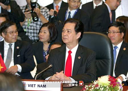 ທ່ານນາຍົກລັດຖະມົນ ຕີຫງວຽນເຕິນຢຸງ ເຂົ້າຮ່ວມກອງປະຊຸມ ສຸດຍອດອາຊຽນຄັ້ງທີ 24