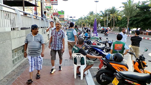 ອຳນາດການປົກຄອງການທະຫານໄທປະກາດແຜນການໄກ່ເກ່ຍ3ໄລຍະ