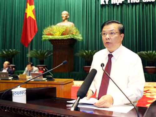 ລັດຖະມົນຕີກະຊວງການເງິນ ດິງຕ້ຽນຢຸງ ຕອບຄຳຊັກຖາມ