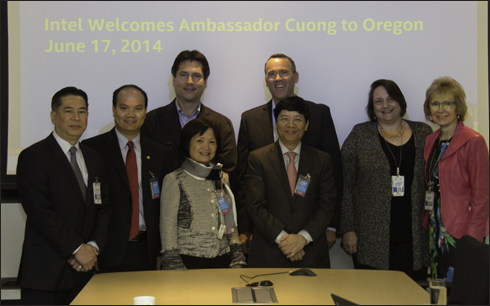 ກຸ່ມບໍລິສັດNikeແລະIntelຂອງອາເມລິກາຈະເປີດກ້ວາງການລົງທຶນຜະລິດຢູ່ຫວຽດນາມ