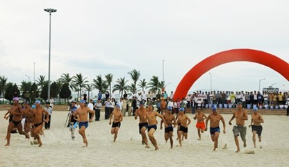 ໄຂລາຍການ “ ດານັ້ງ - ຈຸດນັດພົບຍາມລະດູຮ້ອນ ” ປີ 2014