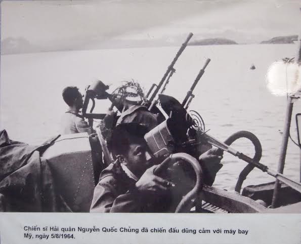 ສະເຫລີມສະຫລອງ50ປີແຫ່ງໄຊຊະນະບັ້ນຮົບທຳອິດຂອງກອງທັບເຮືອປະຊາຊົນຫວຽດນາມ