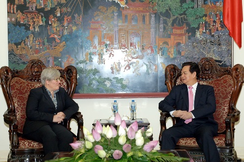 ທ່ານນາຍົກລັດຖະມົນຕີ ຫງວຽນເຕີນຢຸງ ຕ້ອນຮັບຮອງປະທານ ທະນາຄານໂລກ(WB)