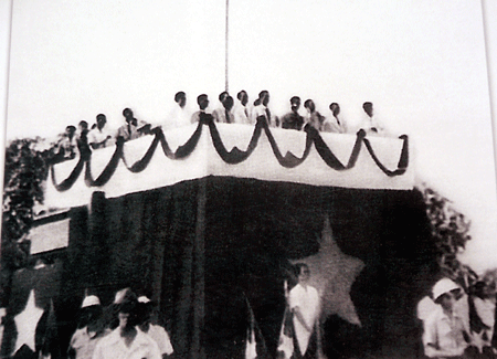 ສະເຫຼີມສະຫຼອງວັນສະຖາປະນາປະເທດຫວຽດນາມ 2/9 ຢູ່ ອົດຕາລີ ແລະ ຈີນ