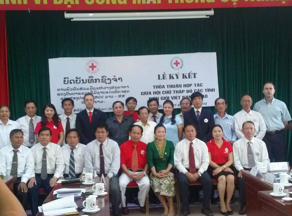 ອັດຊຸດຝຶກອົບຮົມພະນັກງານອົງການກາແດງສປປ.ລາວ