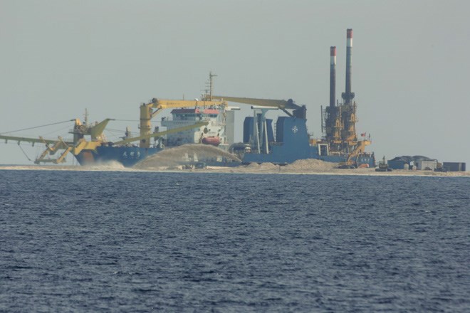 ກໍ່ສ້າງ ແລະ ເປີດກ້ວາງເກາະ : ຈີນພວມ ລະເມີດກົດໝາຍສາກົນ