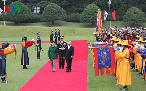 ຫວຽດນາມແລະສເກົາຫລີຍູ້ແຮງການພົວພັນຮ່ວມມືຍຸດທະສາດ