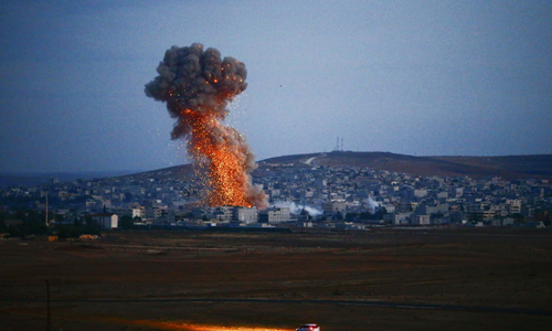 ອາເມລິກາສະໜອງອາວຸດໃຫ້ກຳລັງຊາວKurdຢູ່Kobane