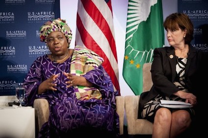 AU ຮຽກຮ້ອງດຳເນີນການມອບໂອນປະຊາທິປະໄຕຢູ່ ບູກີນາ ຟາໂຊ