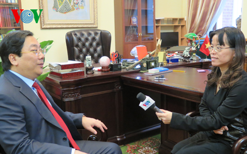 ການຢ້ຽມຢາມສະຫະພັນລັດເຊຍຂອງເລຂາທິການໃຫຍ່ຫງວຽນຟູ໋ຈ້ອງ ແມ່ນບາດລ້ຽວທີ່ສຳຄັນ