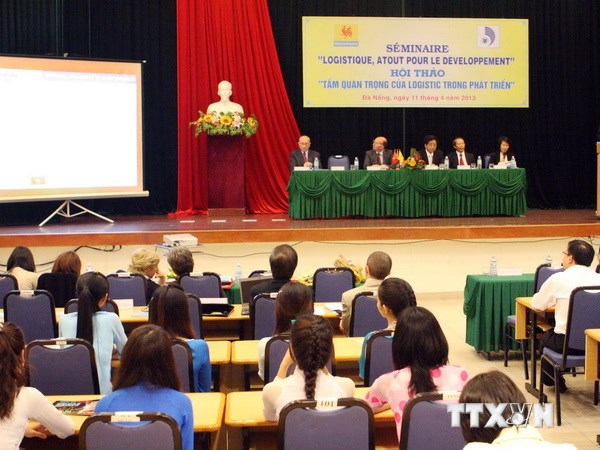 ໂທລະພາບແບນຊິກແນະນຳກ່ຽວກັບຄວາມສາມາດບົ່ມຊ້ອນການລົງທຶນຢູ່ຫວຽດນາມ