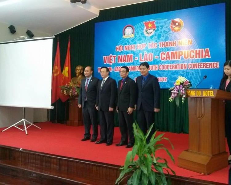 ໄຂກອງປະຊຸມຮ່ວມມືຊາວໜຸ່ມຫວຽດນາມ-ລາວ-ກຳປູເຈຍ