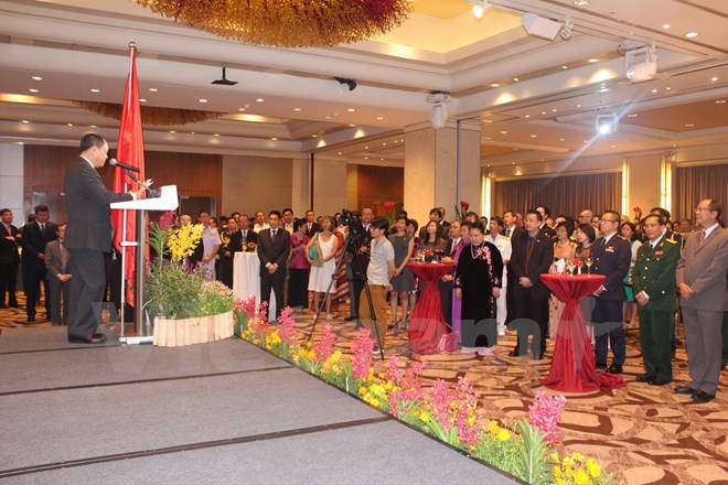 ສະເຫຼີມສະຫຼອງ70ປີແຫ່ງວັນສ້າງຕັ້ງກອງທັບປະຊາຊົນຫວຽດນາມຢູ່ສິງກາໂປ,ອາບຟຣີກາໃຕ້